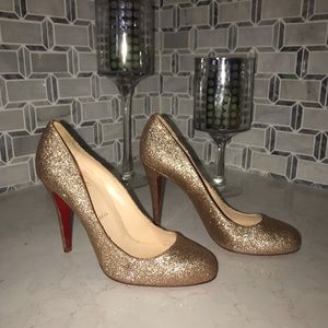 Gold Glitter Christian Louboutin Pumps sz 40.5